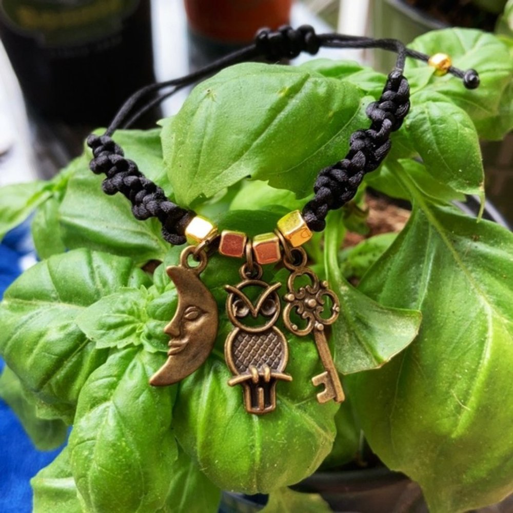 Wicca spiritual inspired braided bracelet - Picture 1 of 15